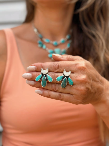 LUNA BLOOM STUDS - NO. 1