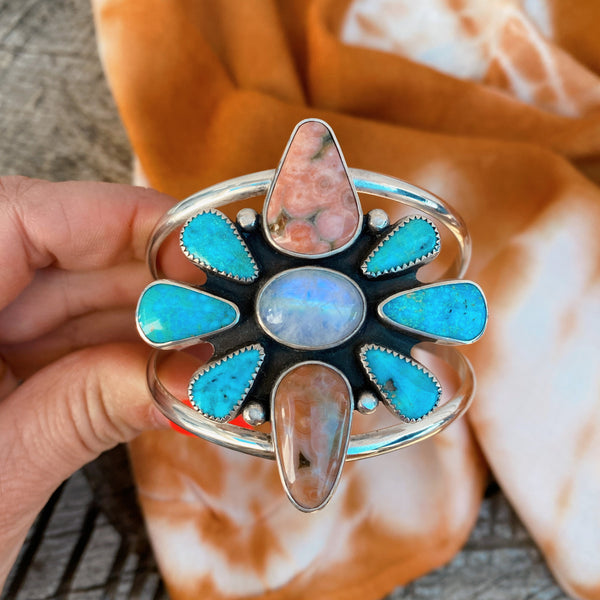 SUPER BLOOM CUFF - No. 1