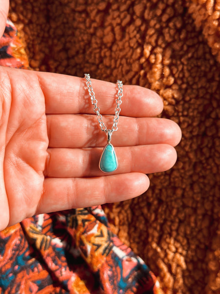 SIMPLE TURQUOISE NECKLACE - NO. 4