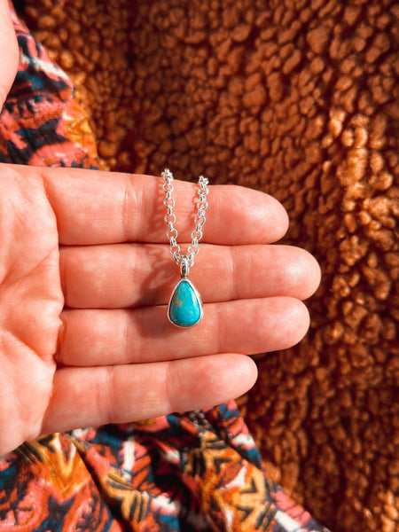 SIMPLE TURQUOISE NECKLACE - NO. 3