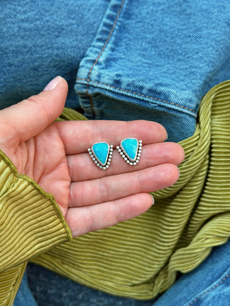 CANYON STUDS - NO. 1
