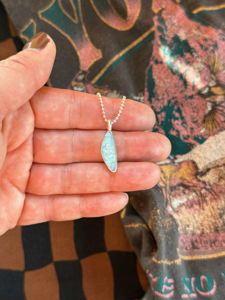 SIMPLE OPAL CHARM - NO. 1