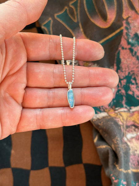 SIMPLE OPAL CHARM - NO. 3