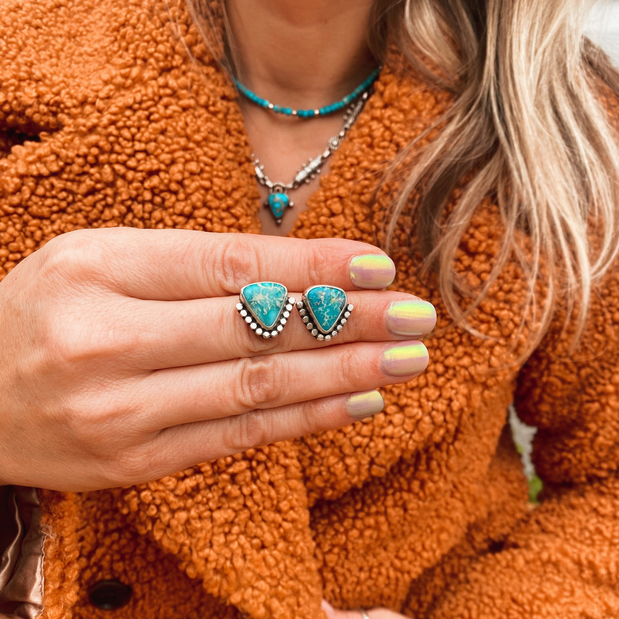 CANYON STUDS - NO. 1